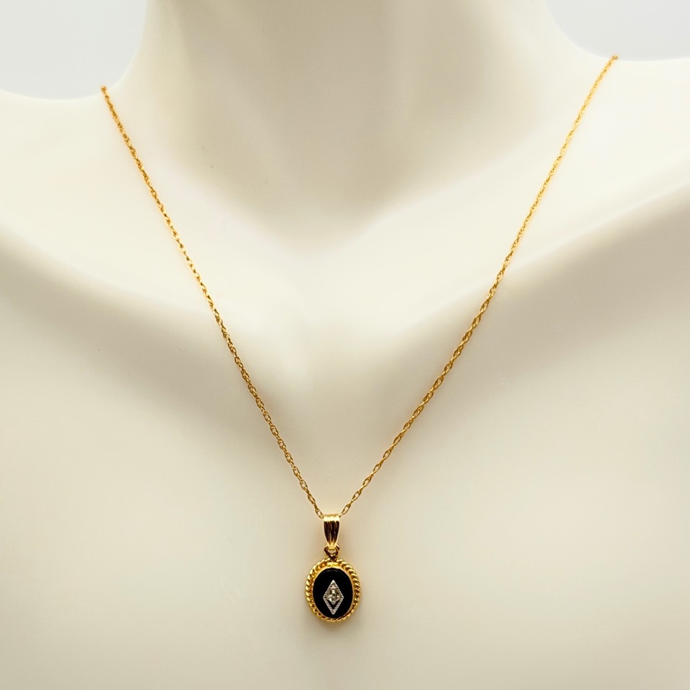 Vintage 14K Solid Gold Black Onyx Diamond Pendant Necklace 18” *Signed Carla* - Picture 7 of 16